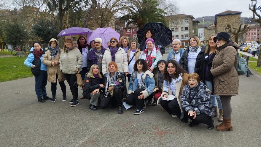 El movimiento feminista rendirá tributo en Langreo a la &quot;valentía&quot; de las mujeres que protagonizaron la huelgona del 62