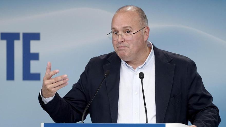 El PP le regala un senador a Vox y se avergüenza