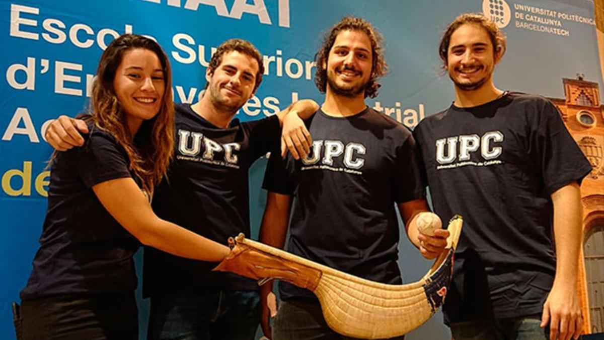 Los estudiantes Lídia Carós, Christian Sánchez, Gorka Unzueta y Xavier Valls han participado en el &quot;Red Bull Jai Alai Challenge&quot;.