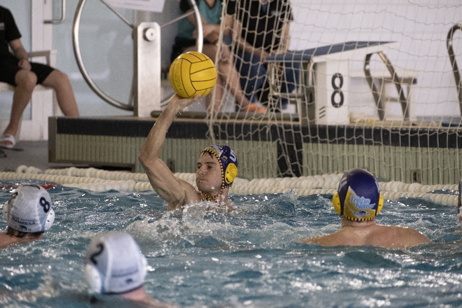 Imatges del partit de waterpolo CN Manresa-CWP Sant Adrià