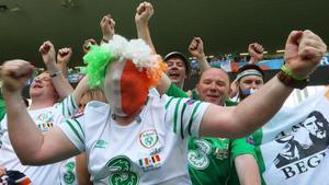 jdomenech34349125   bordeaux  france   18 06 2016   irish fans cheer160620215530