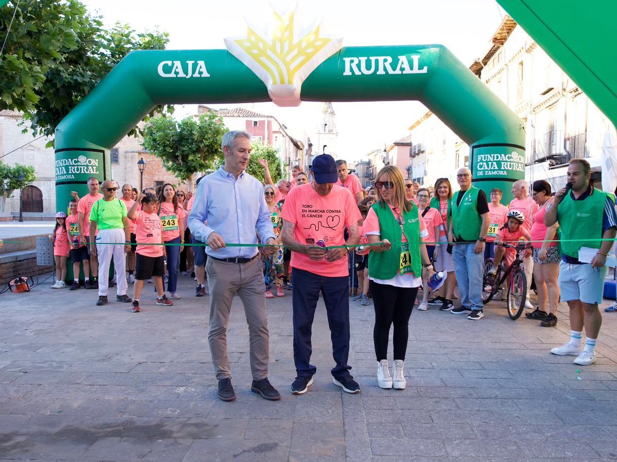 Toro se vuelca con la lucha contra el cáncer Toro se vuelca con la lucha contra el cáncer