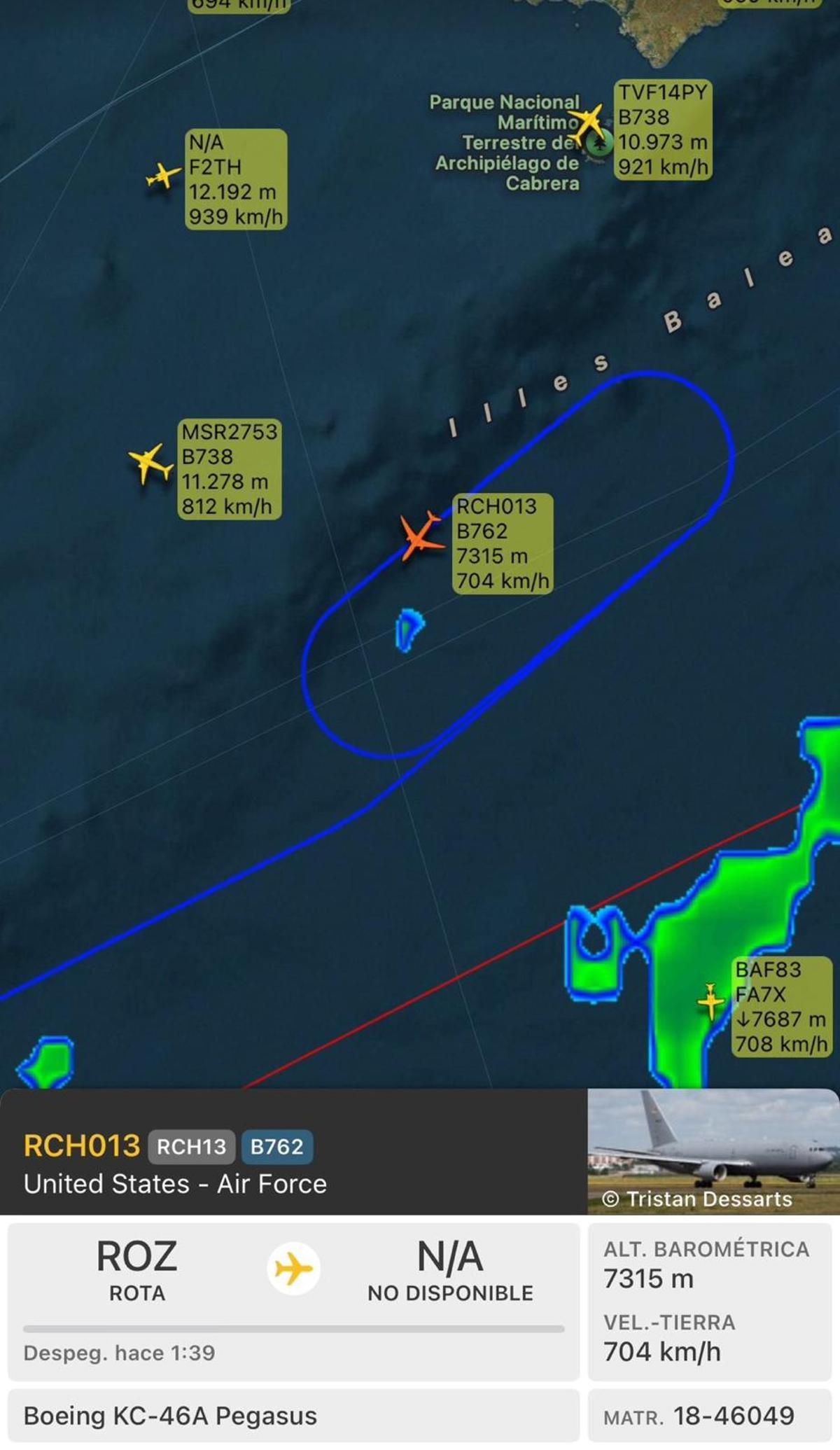 La maniobra del avión militar de EEUU que ha repostado al sur de Cabrera