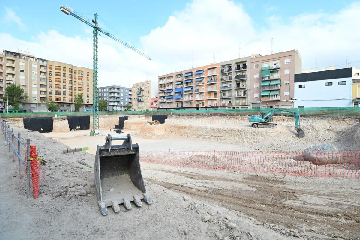 Estado, este miércoles, de las obras del centro sociocultural de Jayton donde el alcalde ha ofrecido espacio para el Conservatorio de Música de Elche