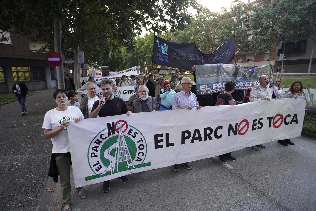 Una de les mobilitzacions de la plataforma El parc no es toca.