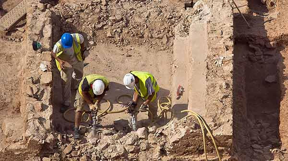 Les restes de la vil·la romana de la Sagrera desapareixen a poc a poc per deixar pas a l’AVE.
