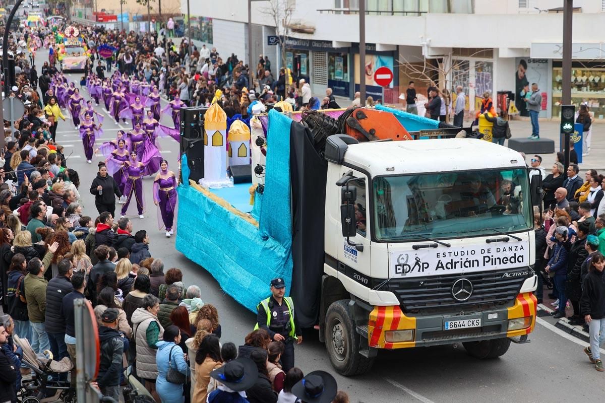 Búscate en las imágenes de la rúa de Carnaval de Ibiza