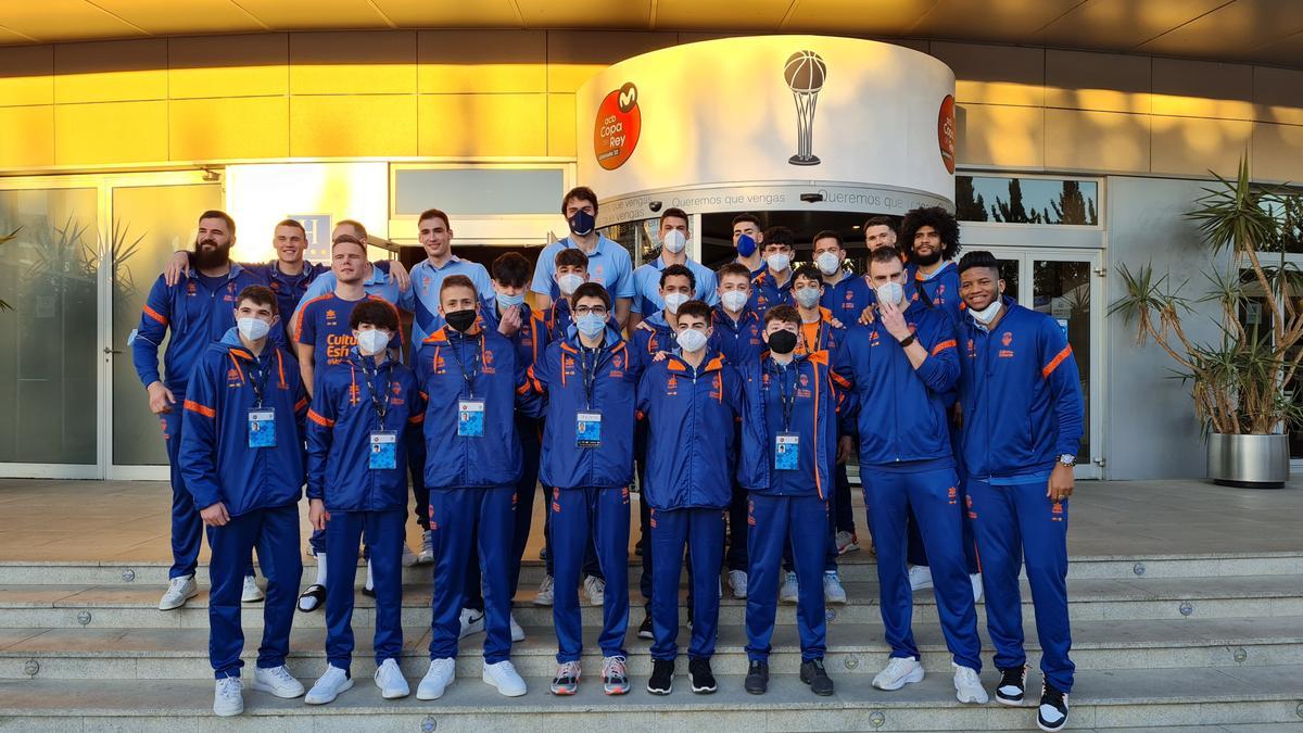 Los dos equipos, el sénior y el infantil, luchan estos días en Granada por los títulos de la Copa y la Minicopa