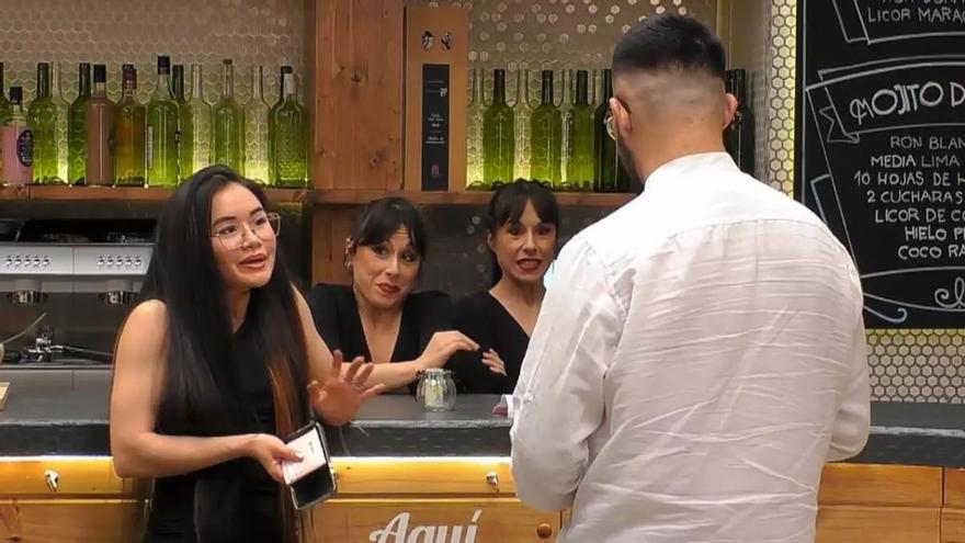 Una soltera se niega a pagar la cena en &#039;First Dates&#039; y genera una discusión: &quot;Me estás vacilando todo el rato&quot;