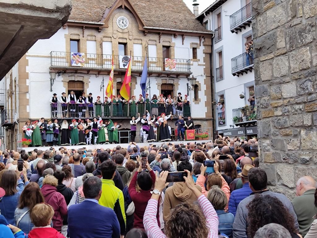 Jornada llena de tradición en el Día del Traje Ansotano