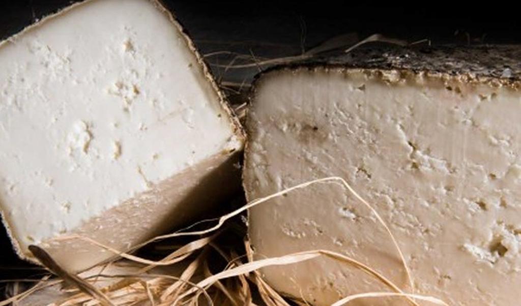 El queso Garrotxa es un semicurado de cabra considerado uno de los mejores del mundo en 2022