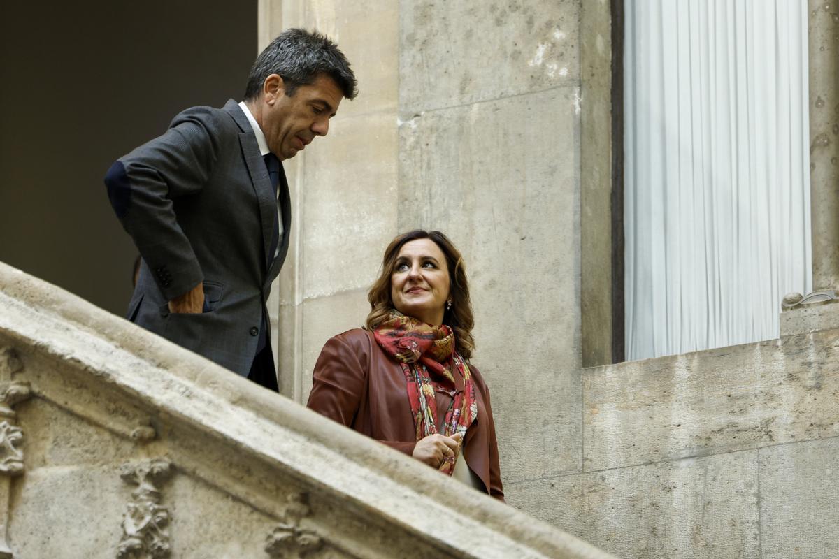 El president Carlos Mazón y la alcaldesa de València, María José Catalá, este martes en el Palau.