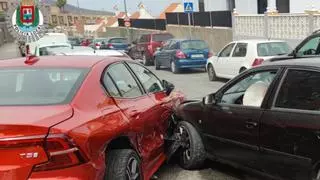 Huye de la policía a alta velocidad y acaba detenido tras chocar contra un coche en Las Palmas de Gran Canaria