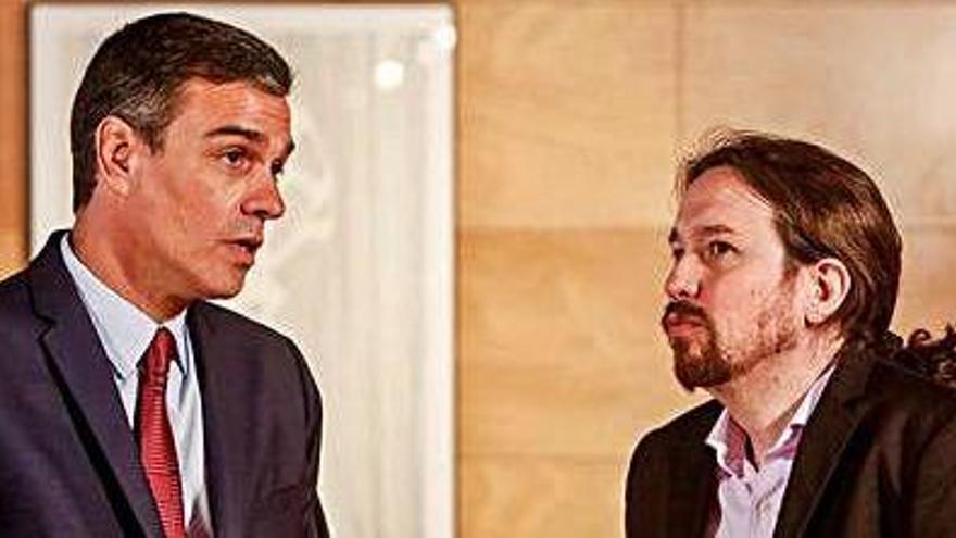 Pedro Sánchez i Pablo Iglesias després d&#039;una reunió de negociació del govern