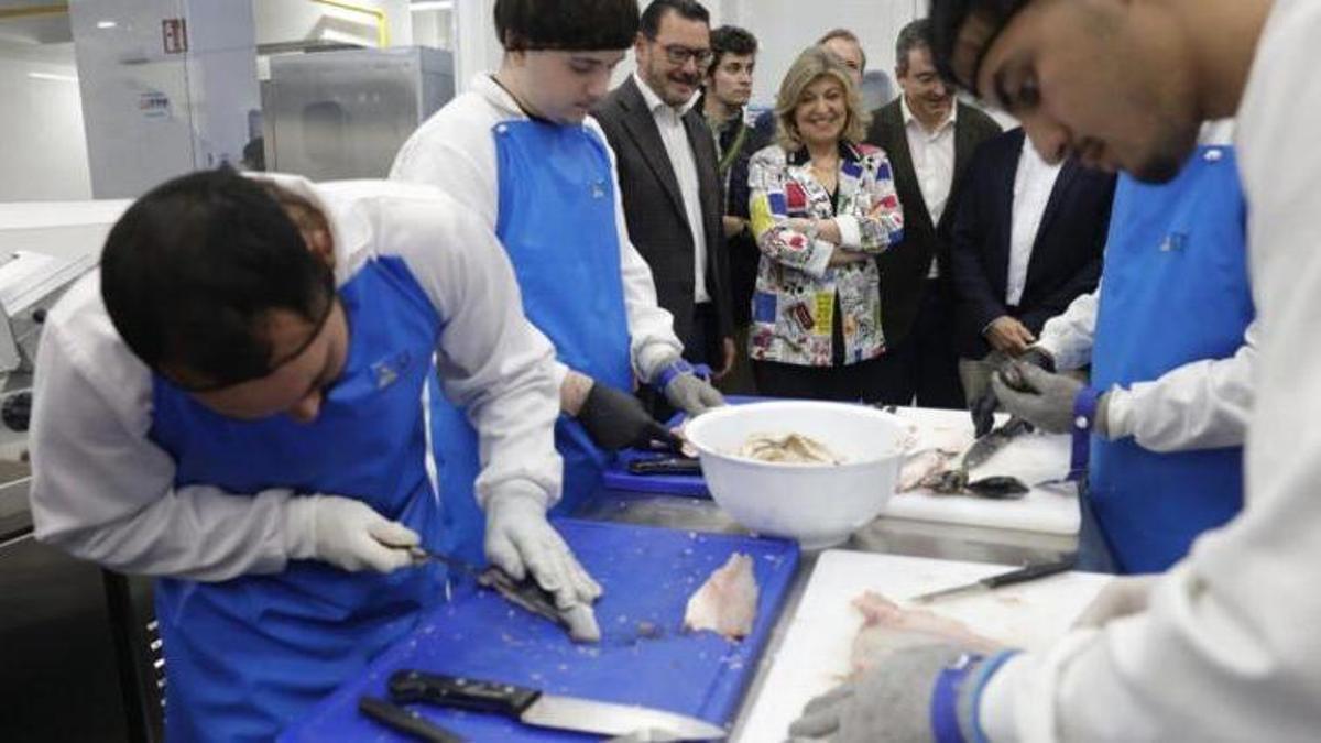 La Escuela Municipal de Hostelería y Alimentación ofrece formación a desempleados en carnicería y pescadería