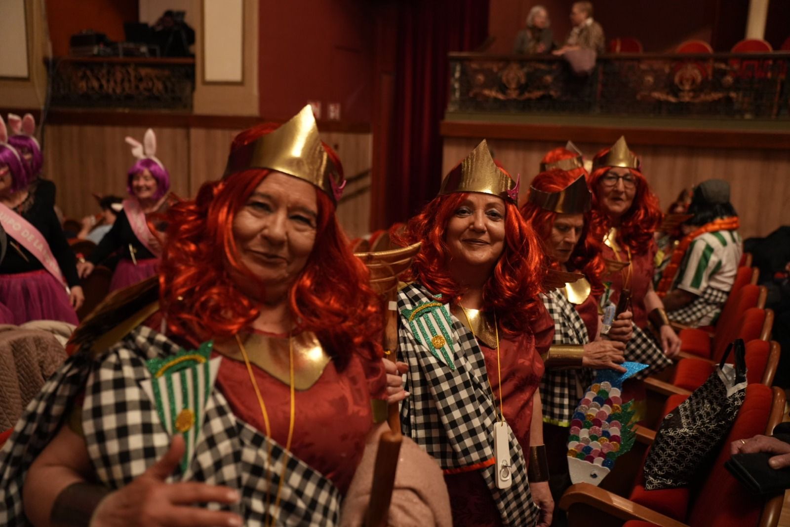 El Gran Teatro alberga la fiesta del Carnaval de Mayores
