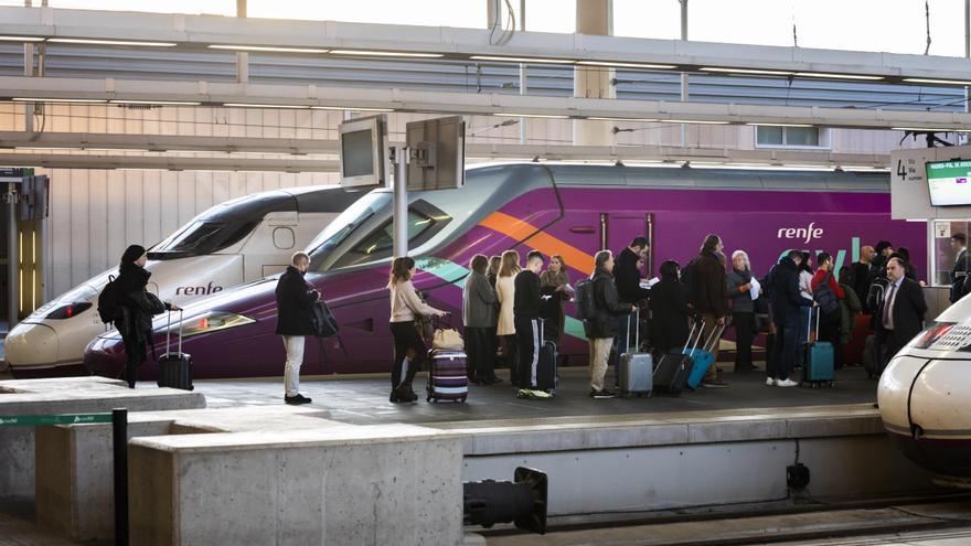 Fin a los billetes baratos de alta velocidad entre València y Madrid