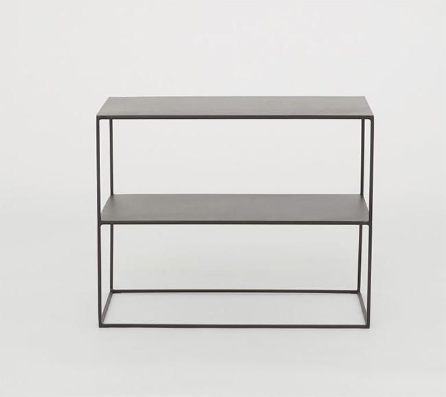 Mesa auxiliar de metal