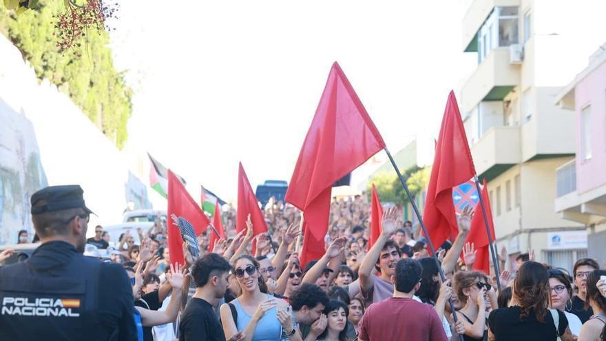 Un frente antifascista responde en Alicante a la inauguración de la sede de Falange