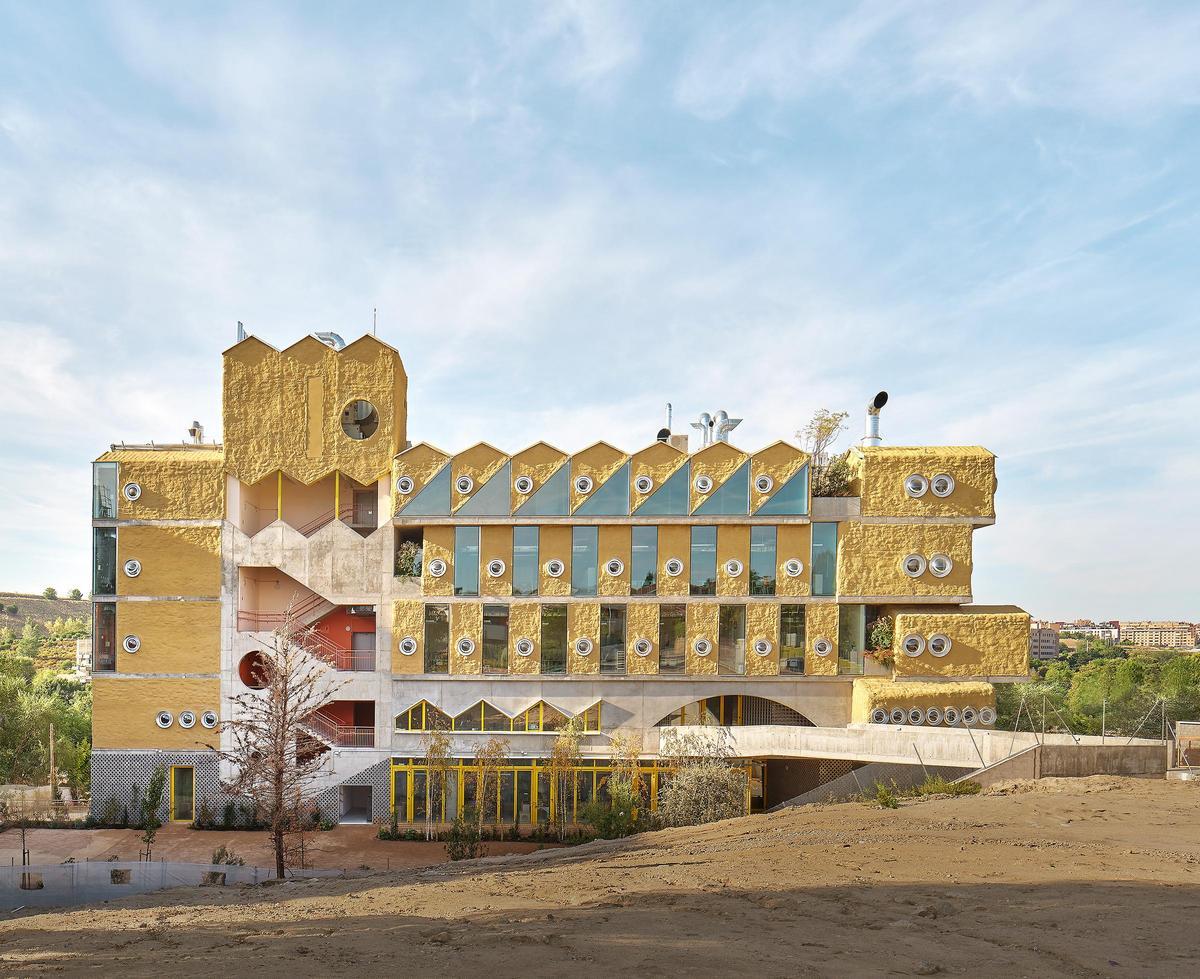 El colegio Reggio School, dieñado por Andrés Jaque, en Encinar de los Reyes.