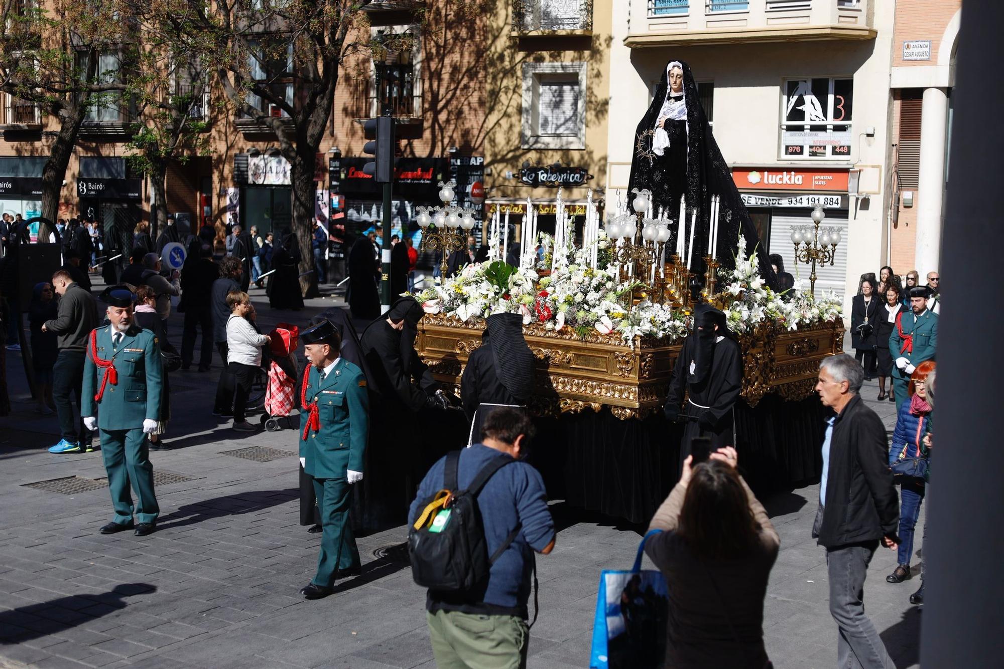 En imágenes | Procesiones del Sábado Santo en Zaragoza