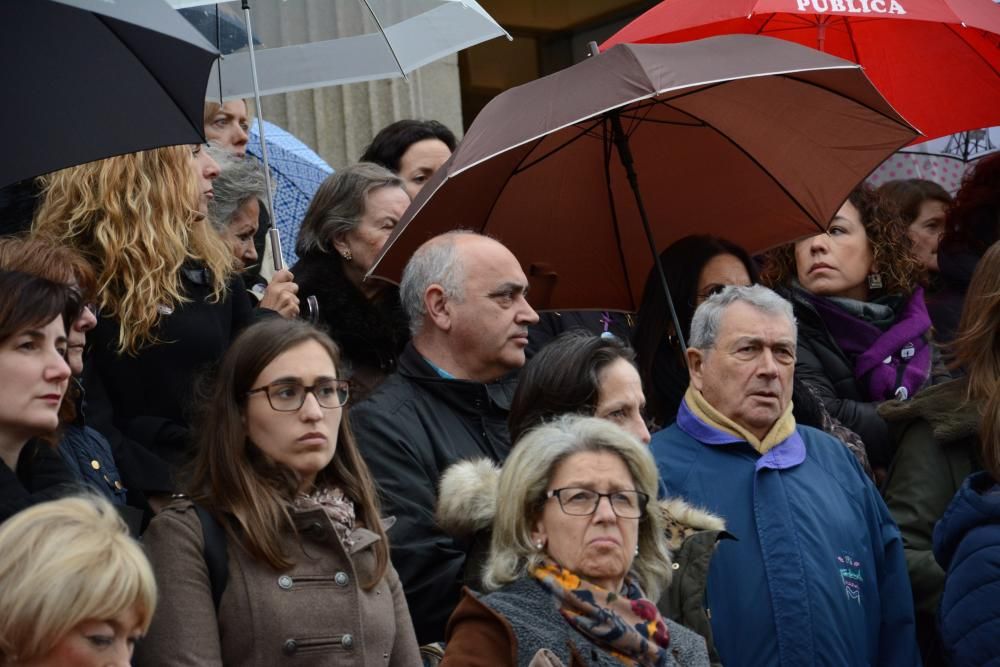 Multitudinaria protesta del 8-M en Pontevedra