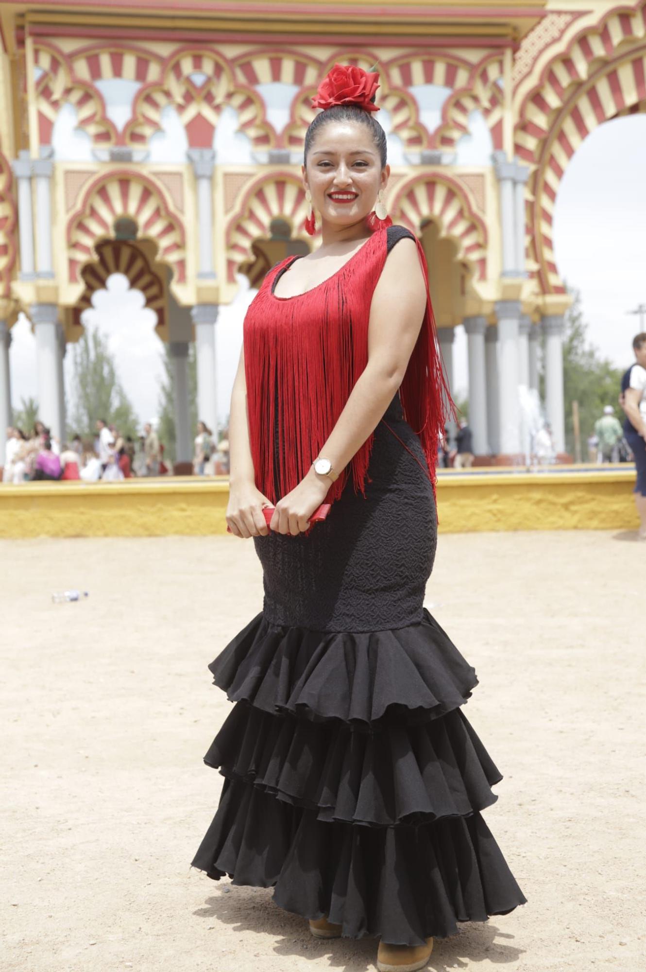 Sábado de Feria, trajes de gitana en el Arenal