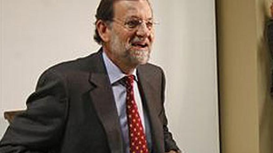Un documento interno del PSOE acusa a Rajoy de mentir antes de comenzar legislatura