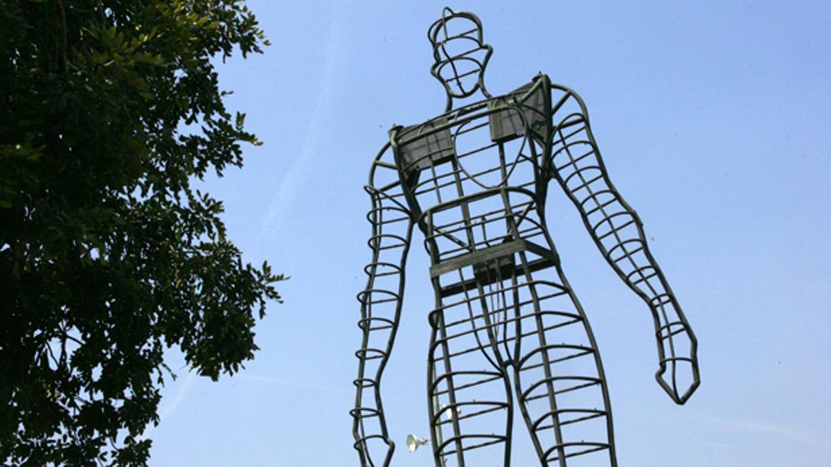 El Ésser del Mil·lenni de Gavà, obra de la Fura dels Baus.