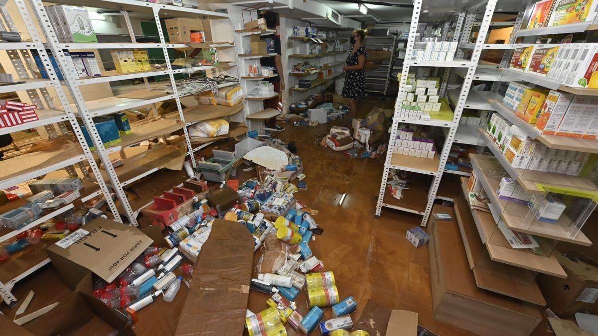 Agosto del 2021. Daños por inundación en una farmacia de Benicàssim.