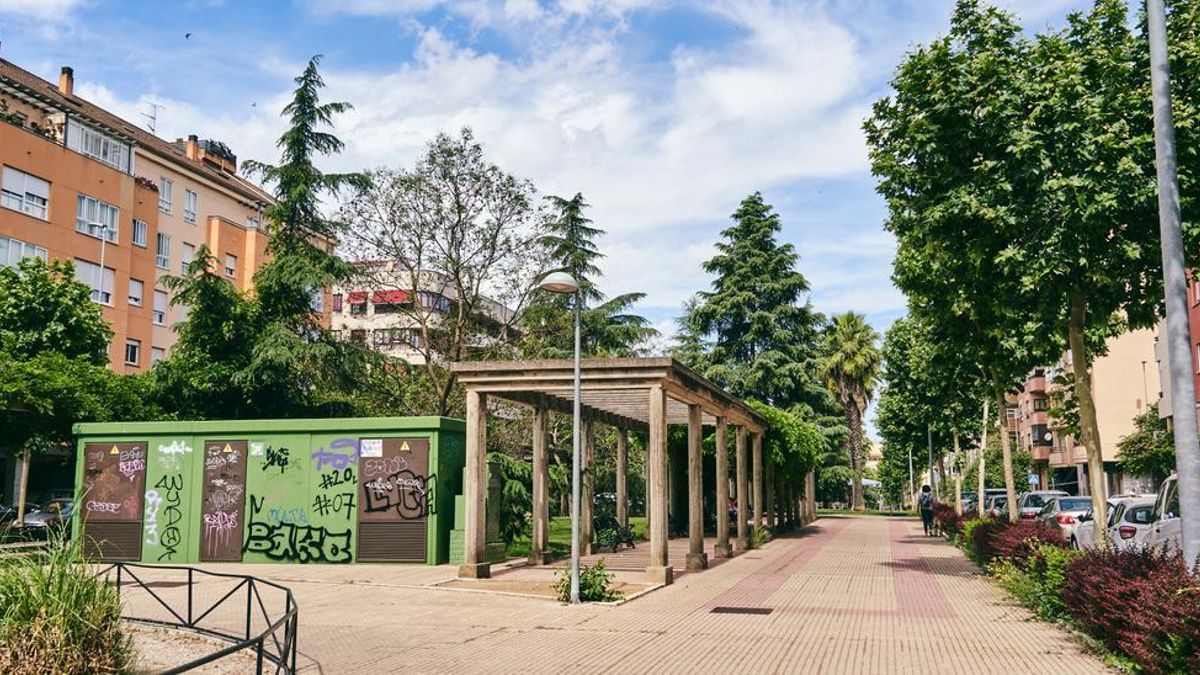 Imagen de la avenida París, lugar donde se ubica la denuncia por violación en Cáceres.