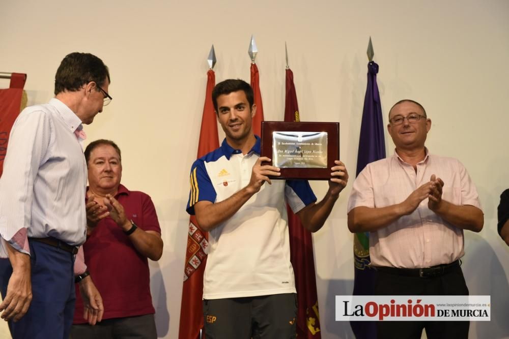 Recibimiento de Miguel Ángel López en Llano de Brujas a su vuelta de Río