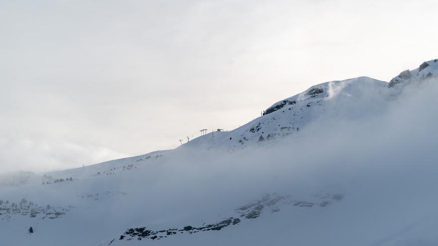 La escasez de nieve frena el buen inicio de la temporada de esquí