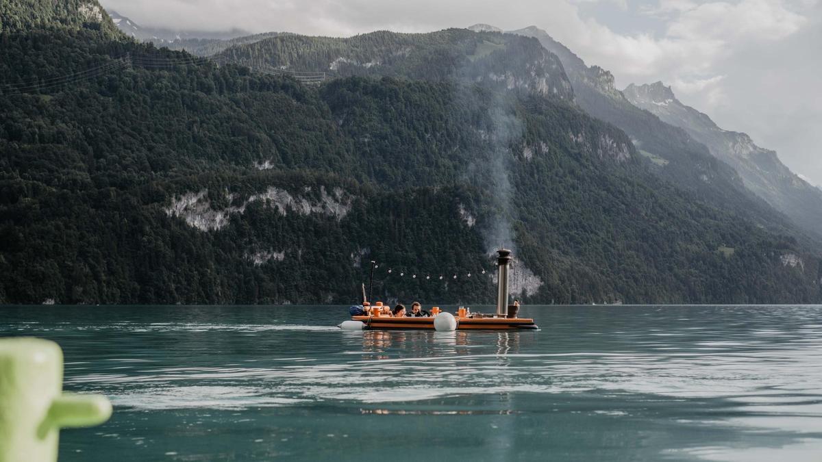 Jacuzzy en el lago Brienz