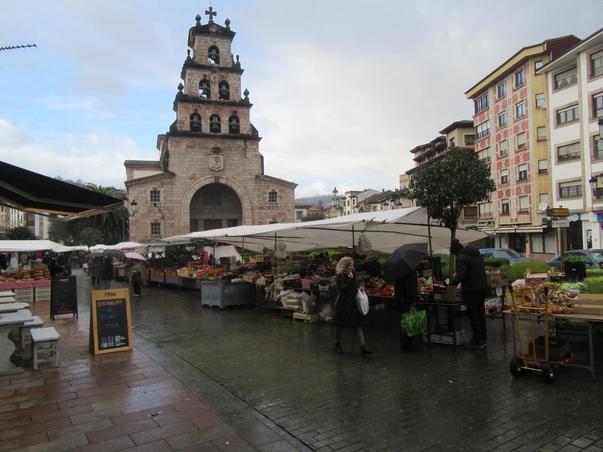 La Primera plaza Del Nuevo A o En Cangas De On s En M nimos
