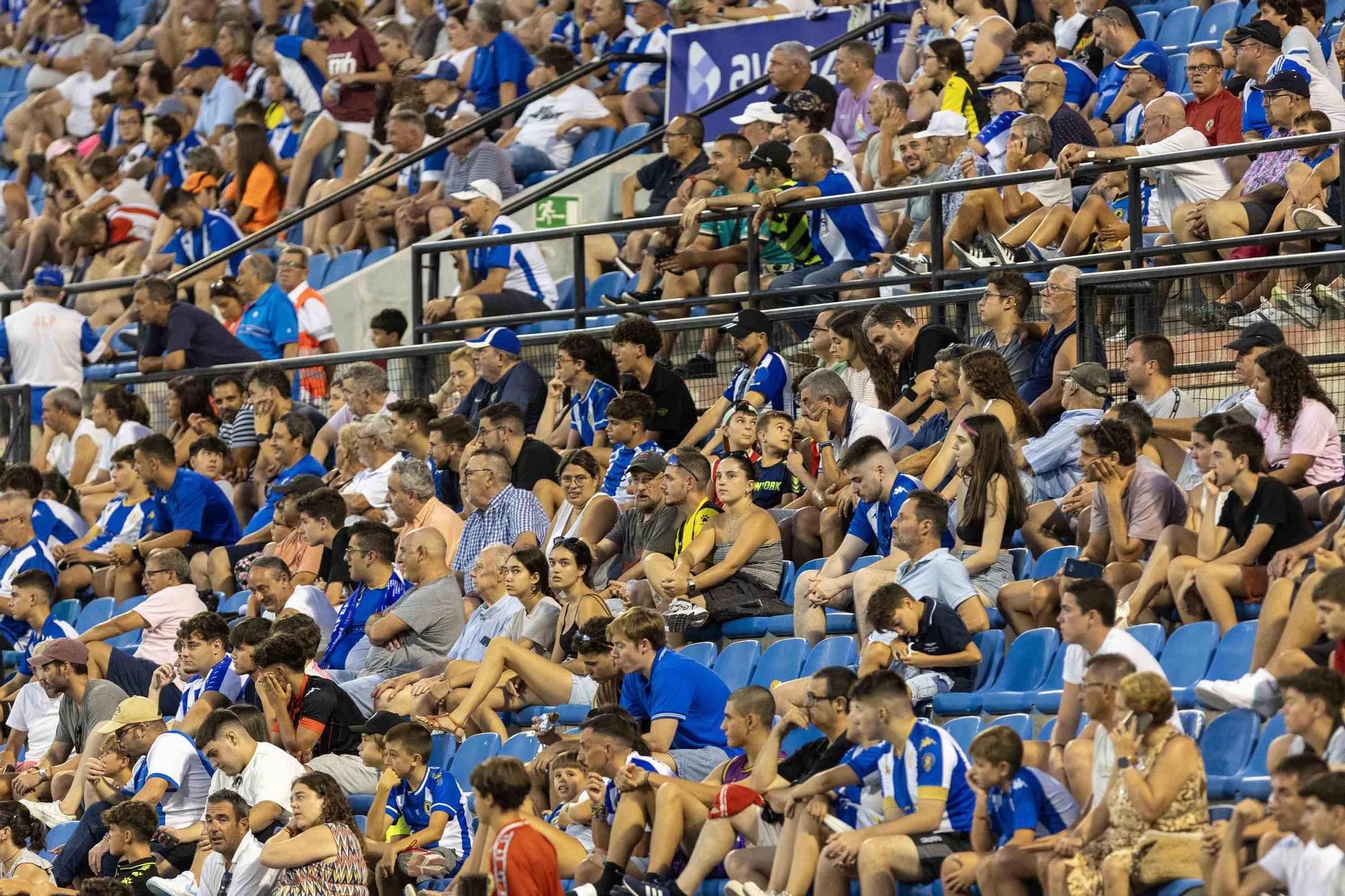 El Hércules celebra el 50 aniversario del Rico Pérez ganando el Trofeo Ciudad de Alicante ante el Alavés