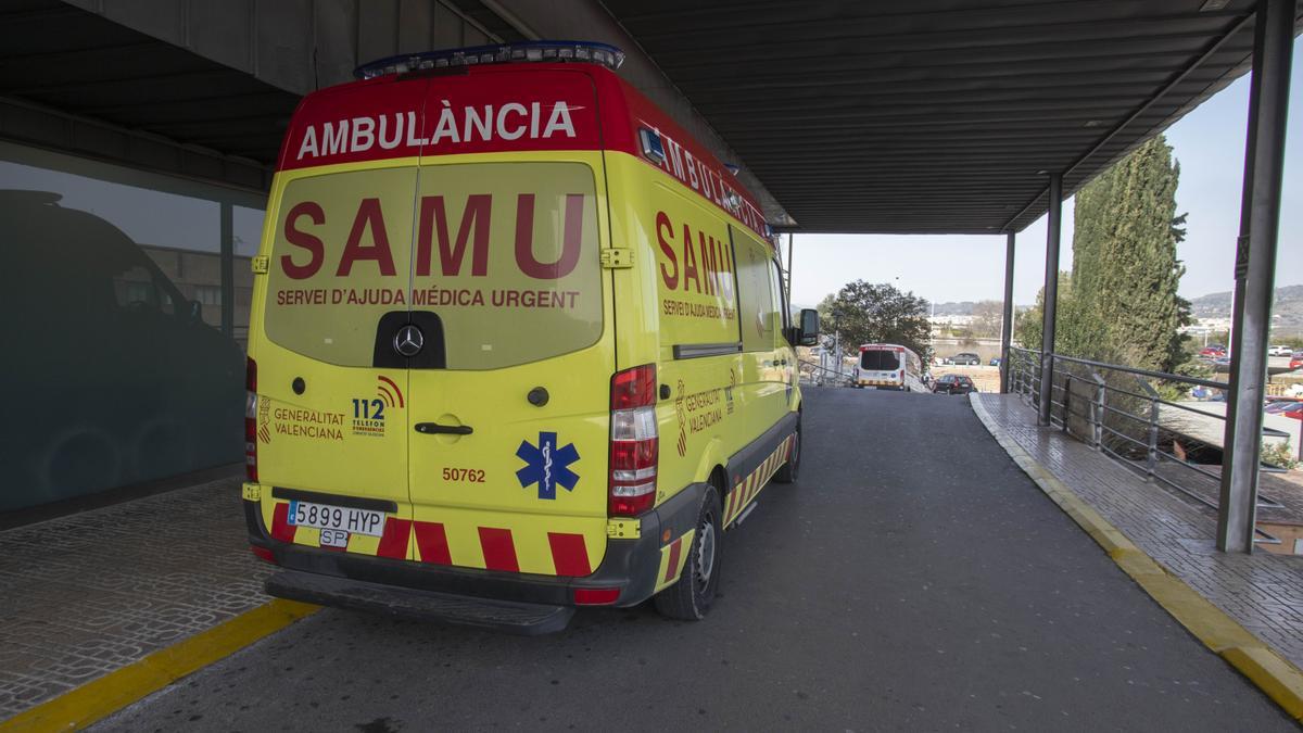 El SAMU atendió a la víctima mortal del accidente de Cofrentes pero no pudo hacer nada por salvarle la vida.