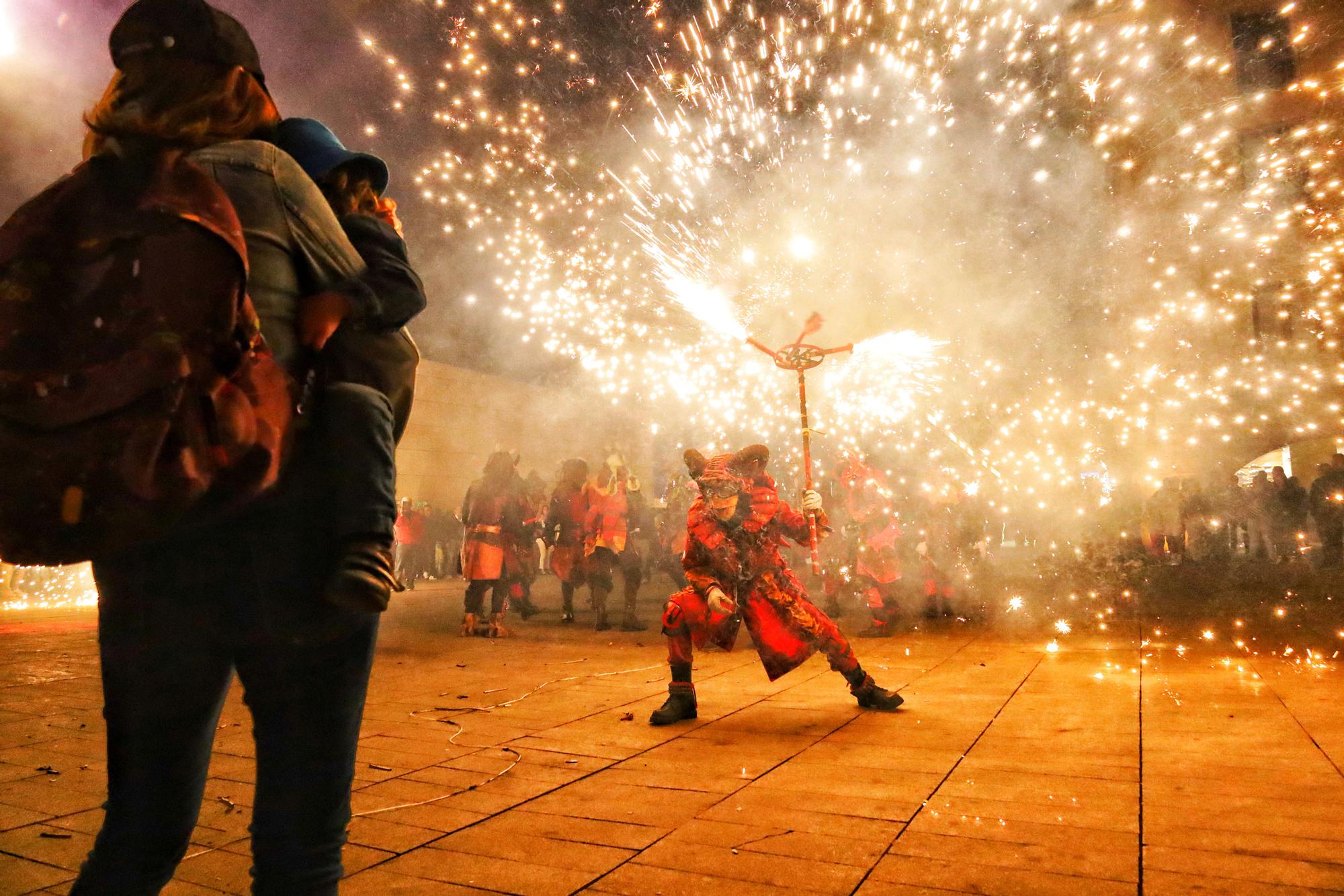 GALERÍA: Las mejores imágenes de los 'correfocs' el último día de fiestas en Vila-real