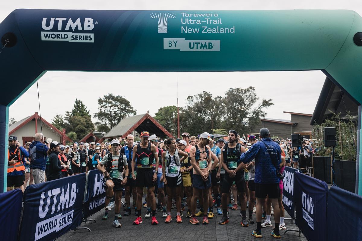 La salida de la Tarawera Ultra Trail en Nueva Zelanda