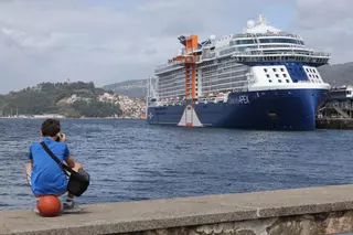 Un crucero con un ascensor «mágico» en su lateral: Vigo acoge el Celebrity Apex