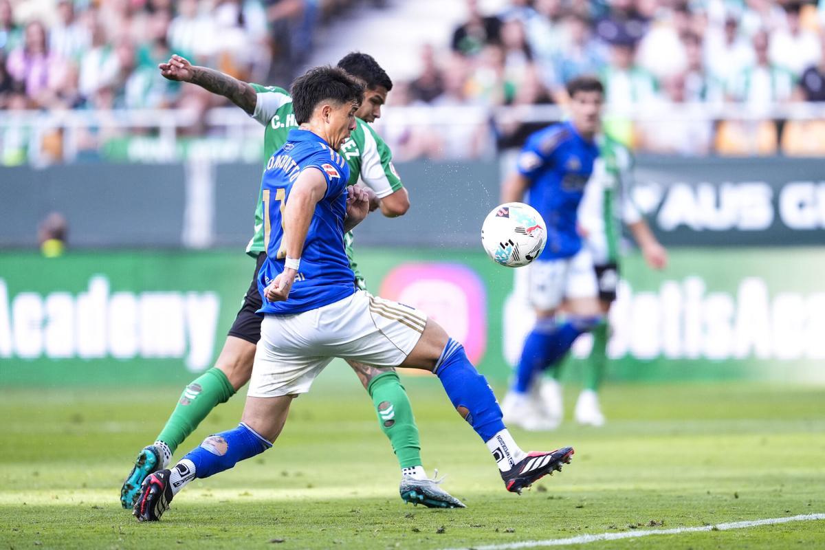 Las imágenes del Betis-Oviedo en el Estadio de la Cartuja Las imágenes del Betis-Oviedo en el Estadio de la Cartuja