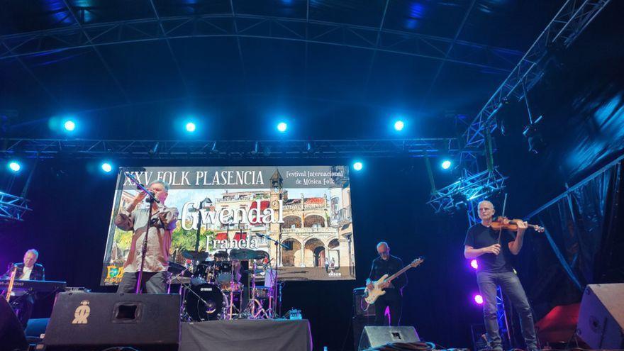 Los escoceses Wolfstone y Ana Alcaide, en el festival folk de Plasencia