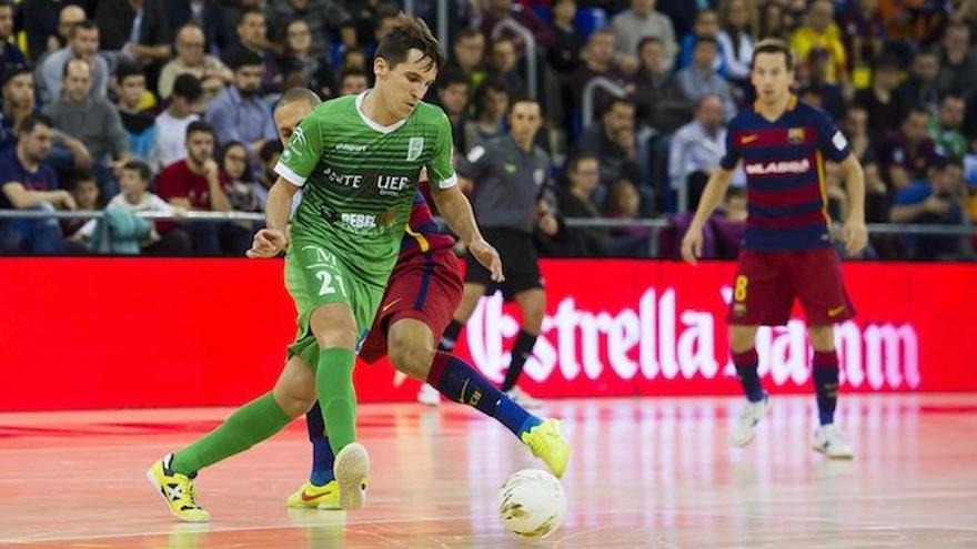 Óscar, en una imagen del partido del viernes en el Palau Blaugrana.