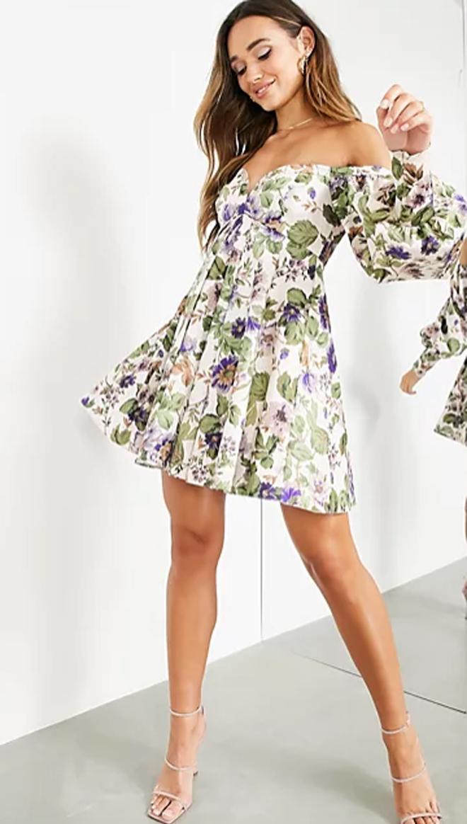 Vestido corto con escote Bardot y estampado floral de ASOS