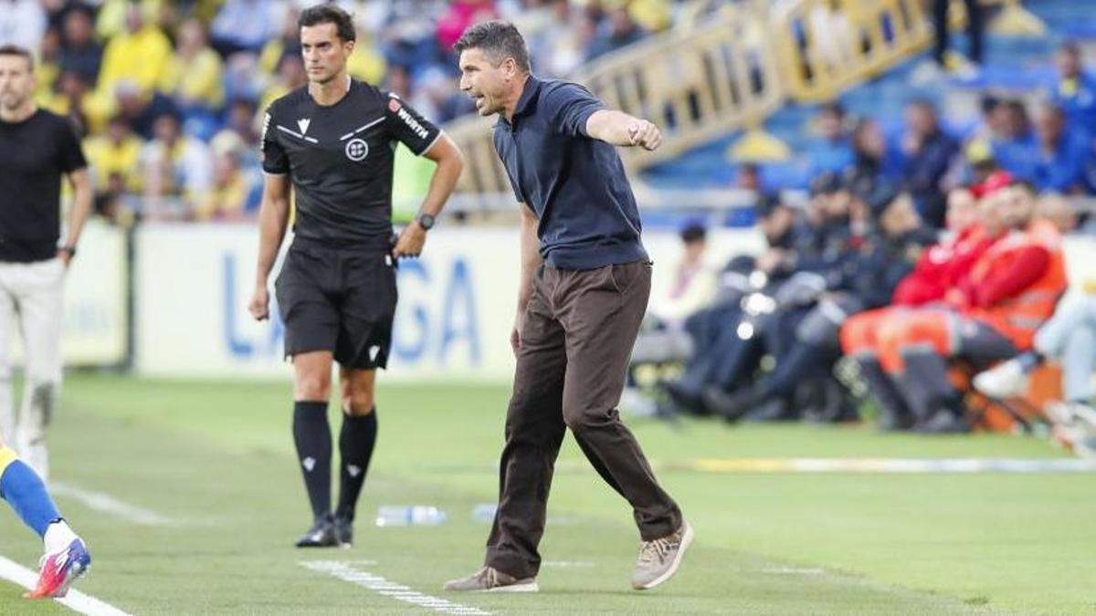 Juanfran Funes, durante el encuentro celebrado este domingo en el estadio insular de Gran Canaria.