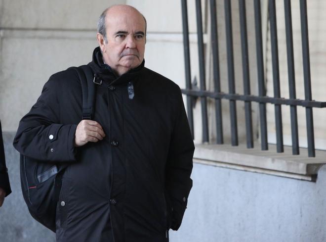 Zarrías recurre que se investiguen ocho de sus cuentas bancarias cuando sólo desde una de ellas se pagó a Leire Díez