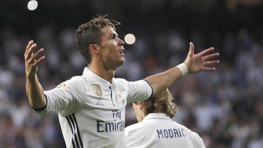 El Real Madrid gana 4-1 al Sevilla con doblete de Cristiano