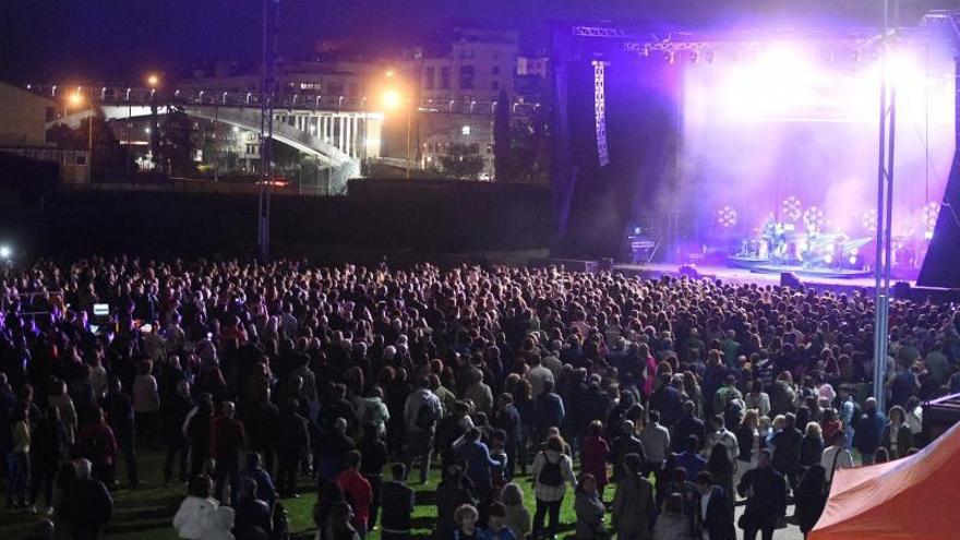 El Parque de Ánkar, en San Salvador, se llenó para los conciertos gratuitos.   | // GUSTAVO SANTOS