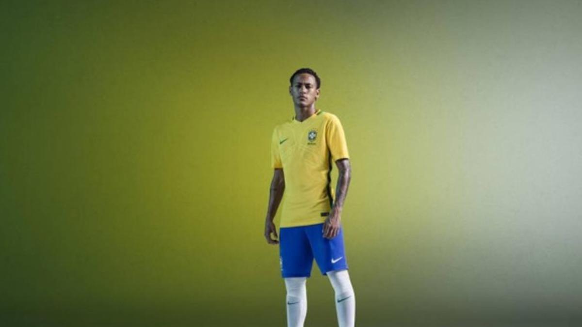 Con Neymar como protagonista, Brasil presentó sus camisetas para