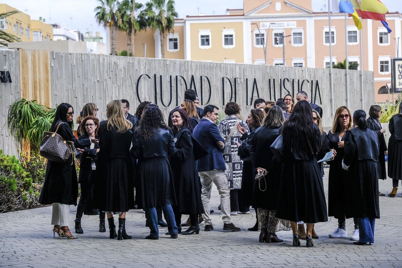 Concentración de letrados de la Administración de Justicia en Las Palmas de Gran Canaria